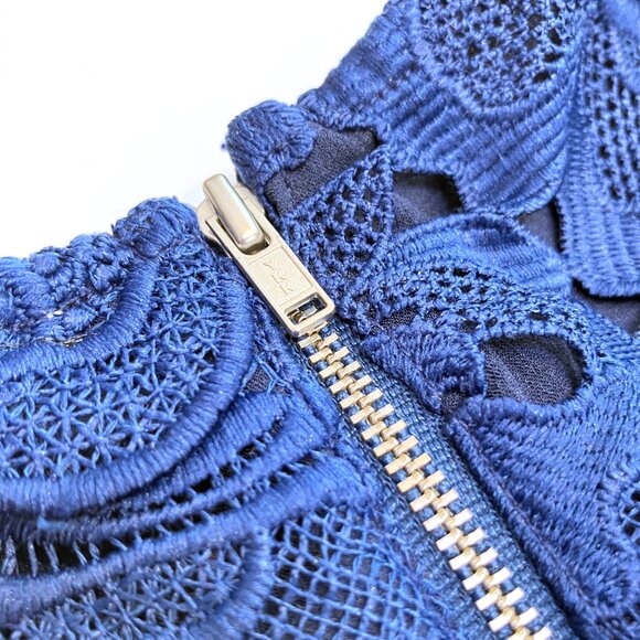 Lovers + Friends Navy lace Flowers Shift Dress ⚓️⛴💙✨ - Picture 3 of 8